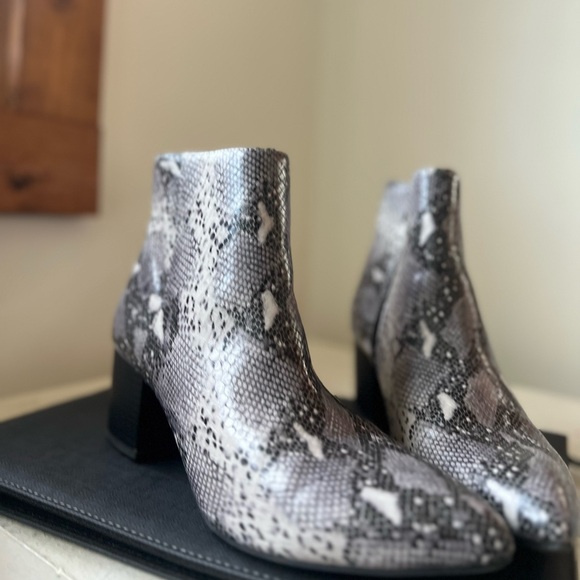 esprit women ankle animal print boots size 8M - Picture 7 of 8